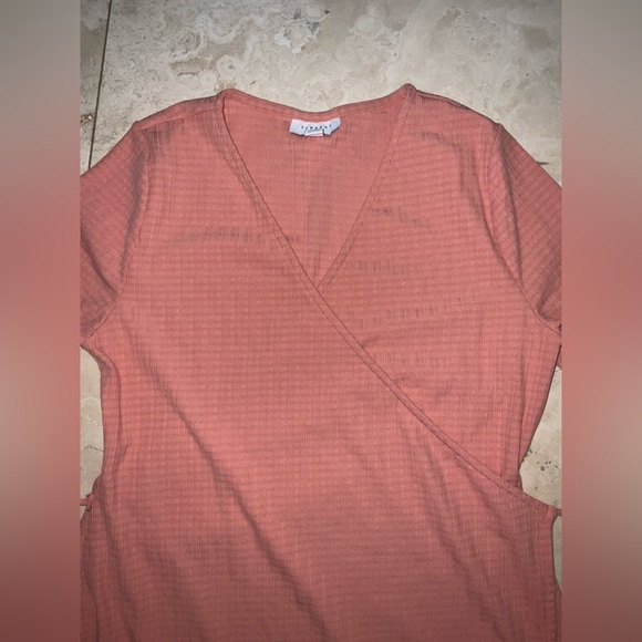 TOPSHOP ● Coral Pink Long Sleeve Wrap Dress - Picture 2 of 4